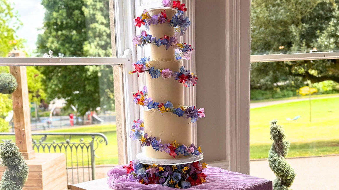 6 Stunning Ways to Style the Cake Spiral™
