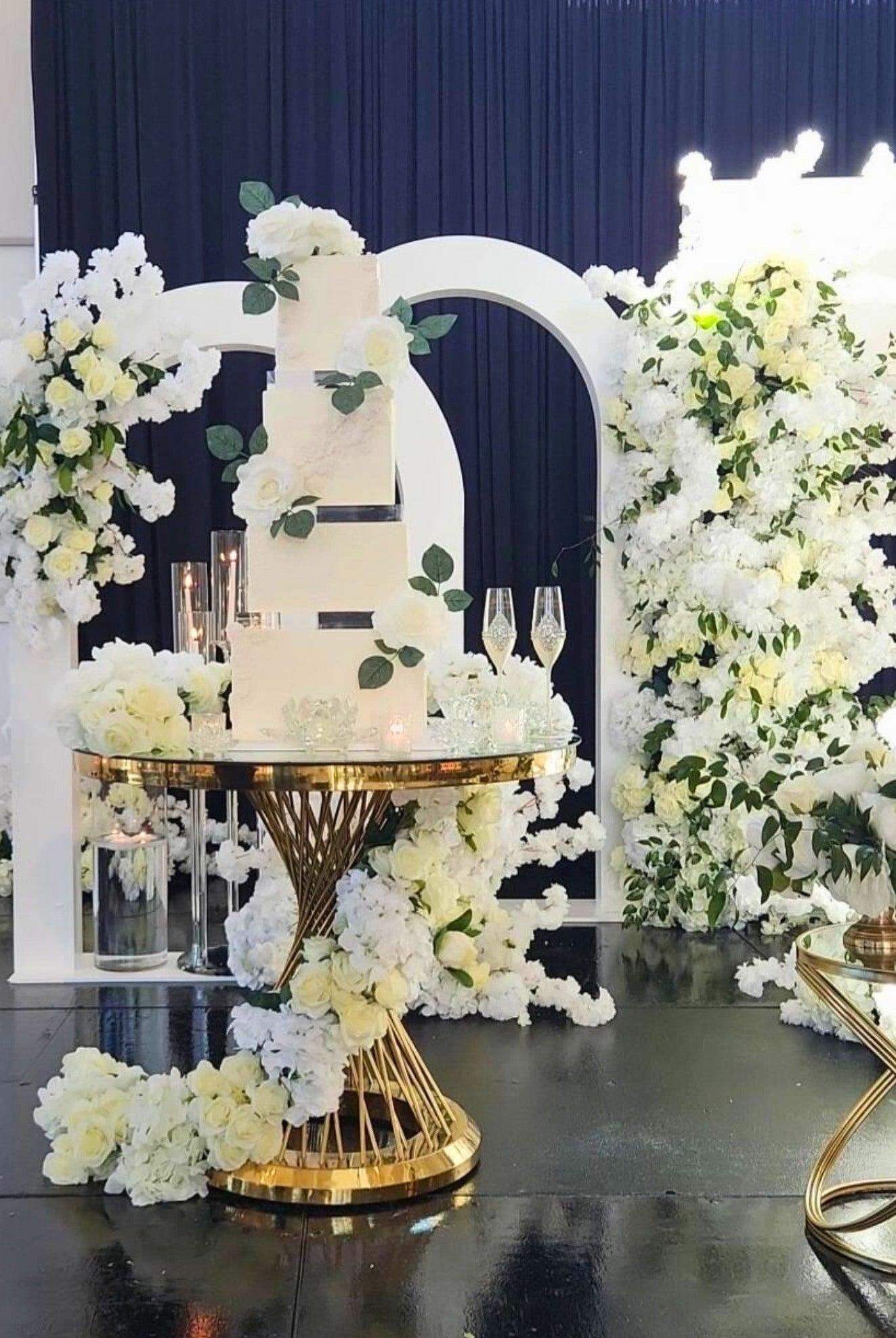 15mm Square Ultra Polished Clear Acrylic Cake Spacers - Prop Options