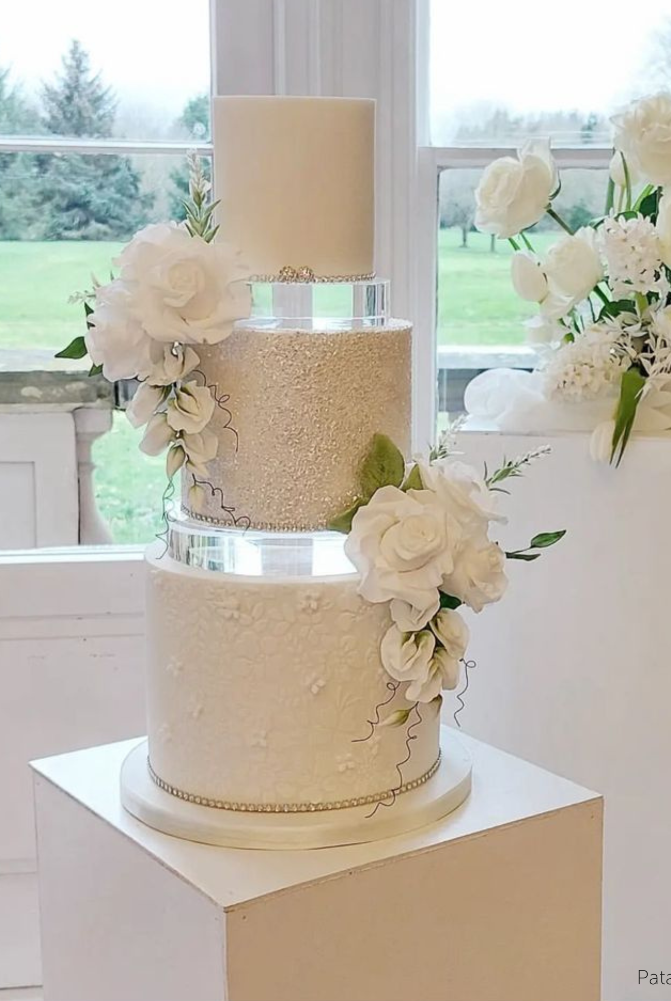 30mm Round Clear Ultra Polished Acrylic Cake Spacer - Prop Options