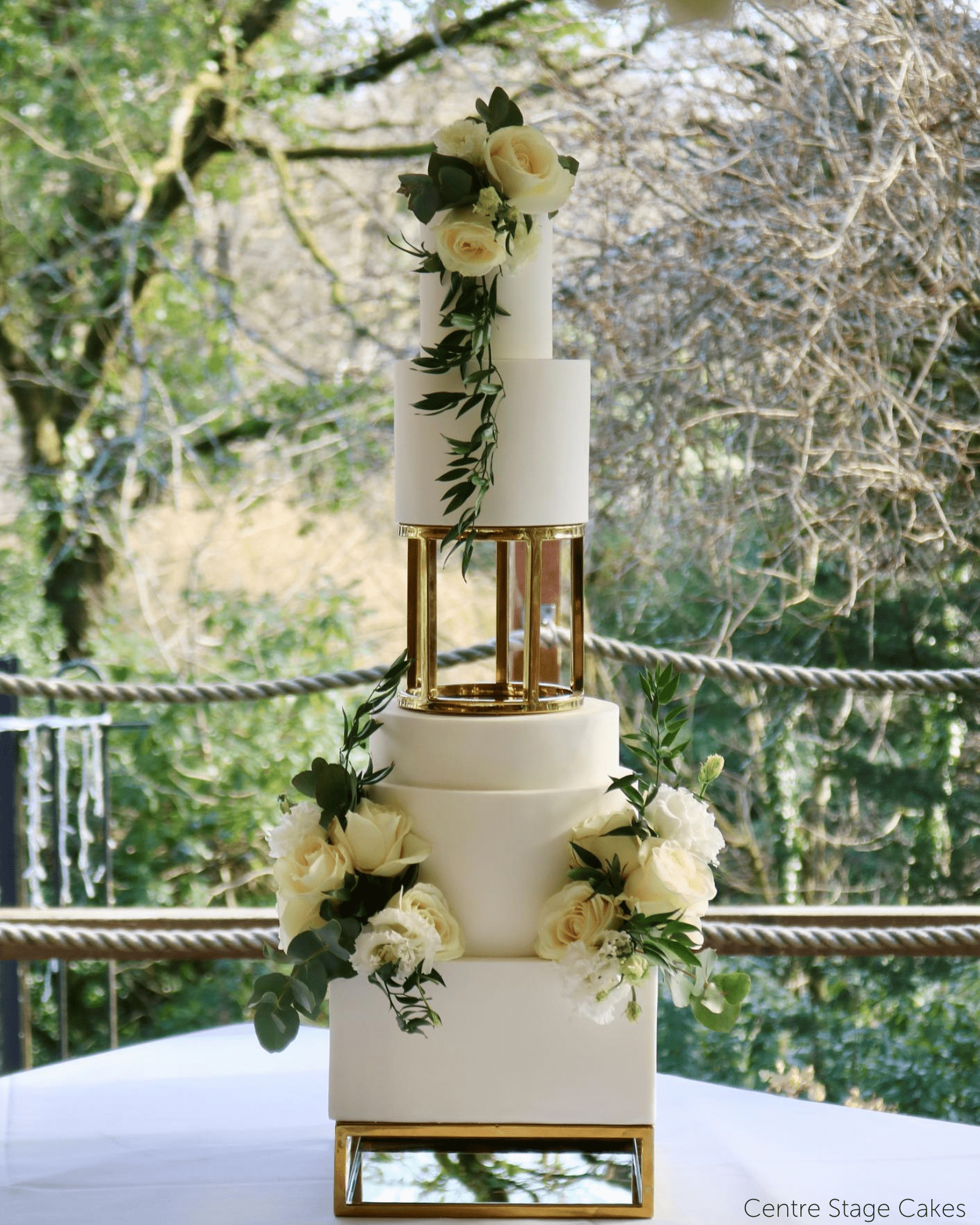 6" Round Metallic Cake Separator - Prop Options