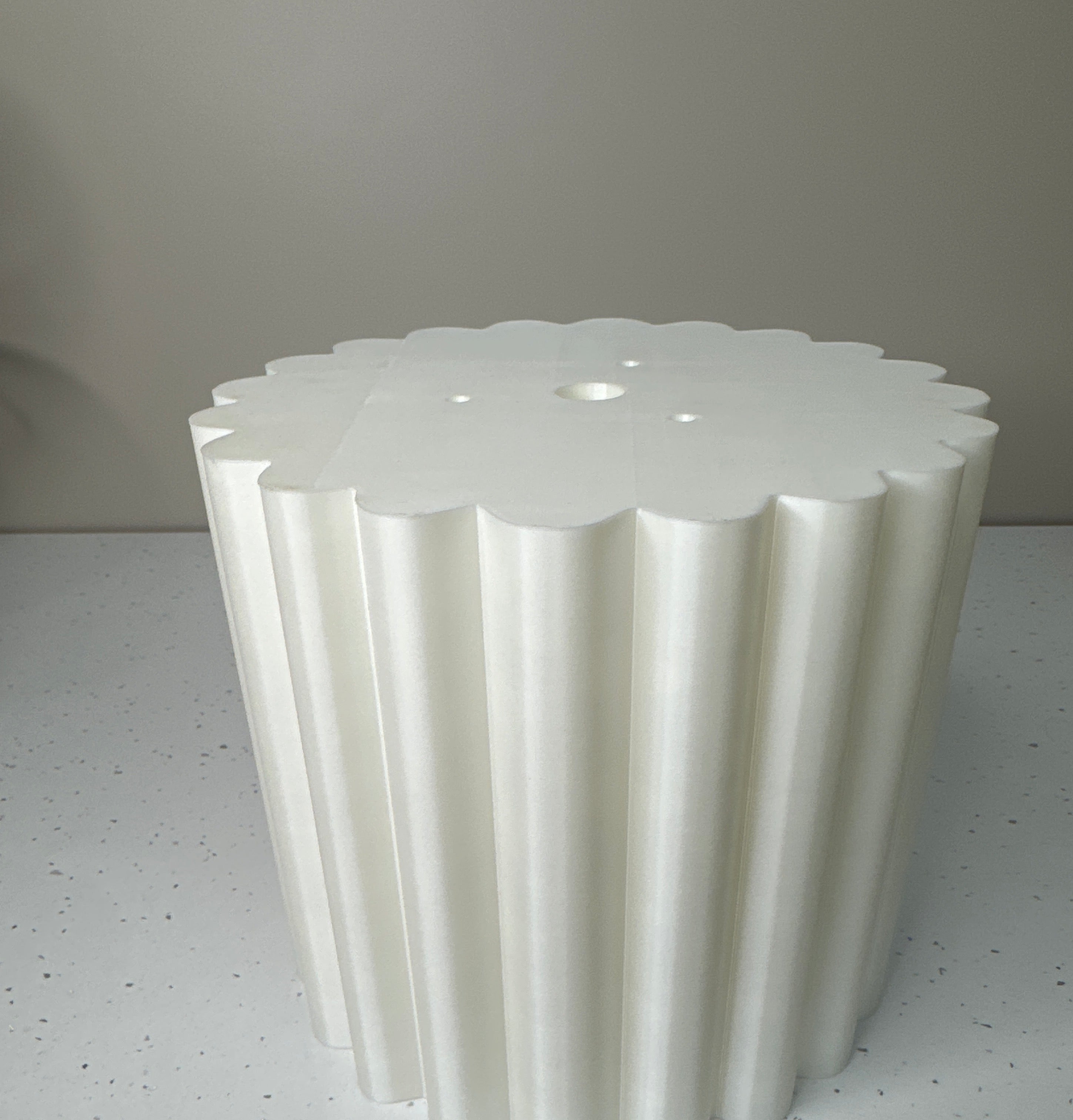 Outlet Florent Tier - White - Misprint - Prop Options