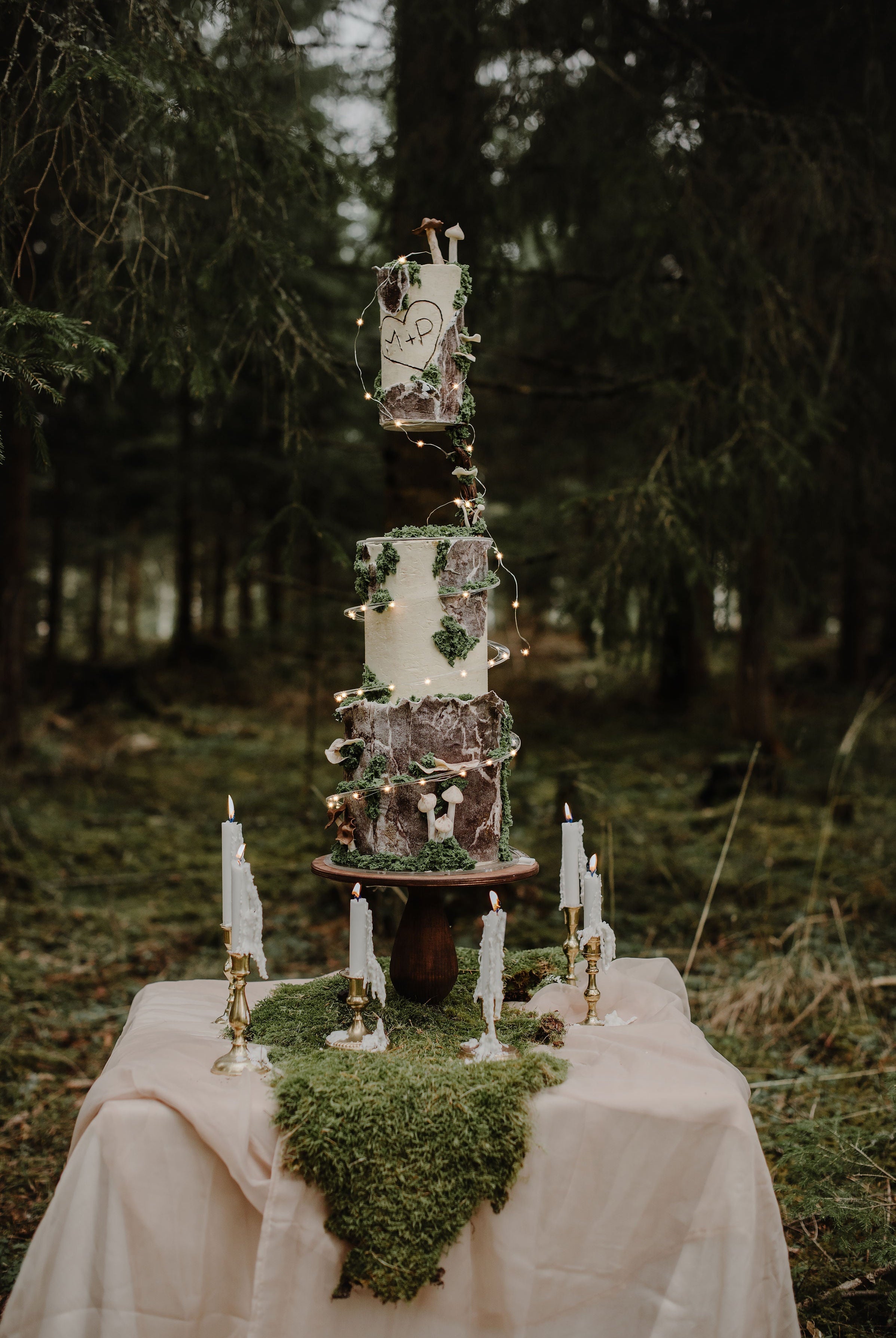 Cake Spiral™ - Acrylic Wrap for Tiered Cakes - Prop Options