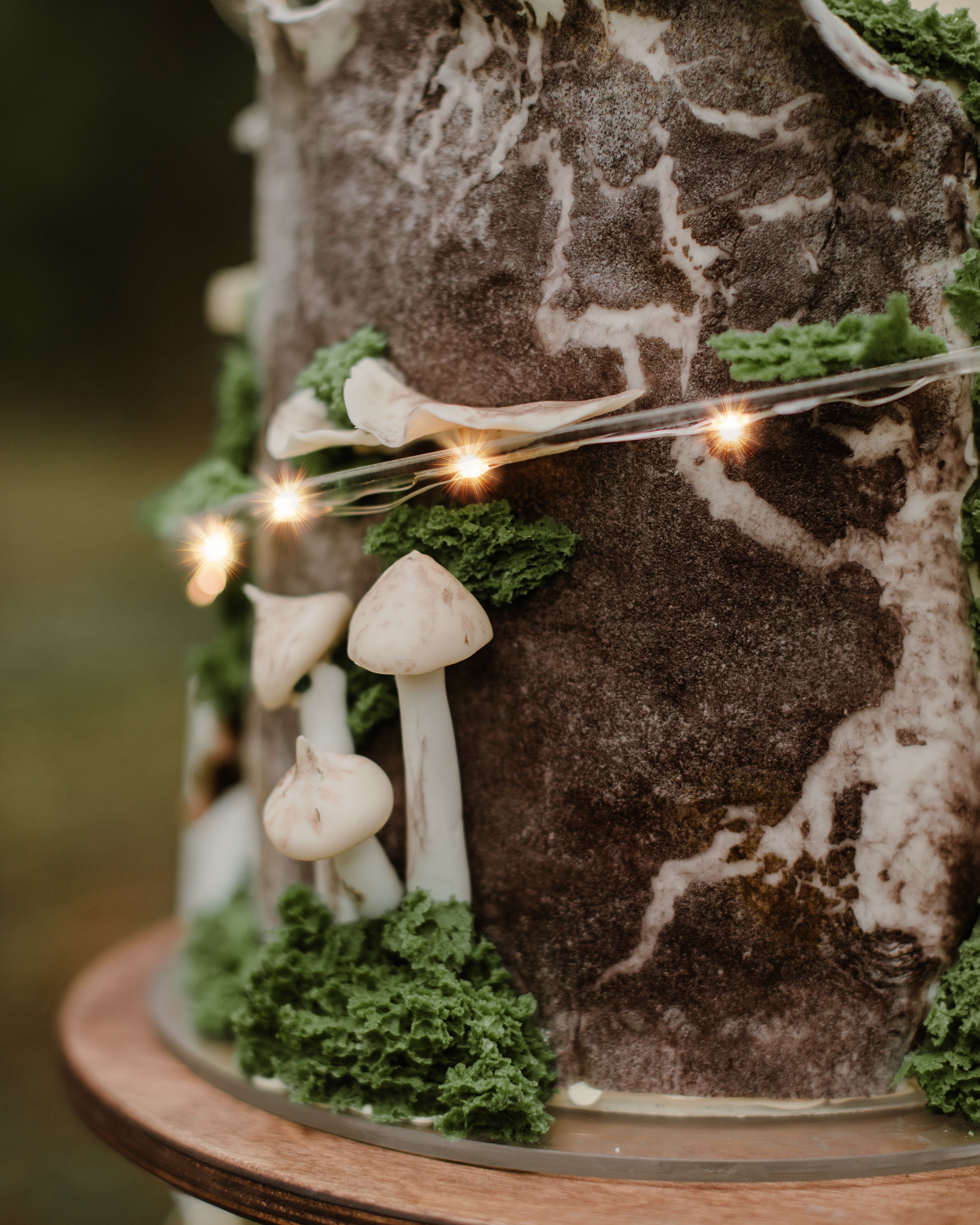 Cake Spiral™ - Acrylic Wrap for Tiered Cakes - Prop Options