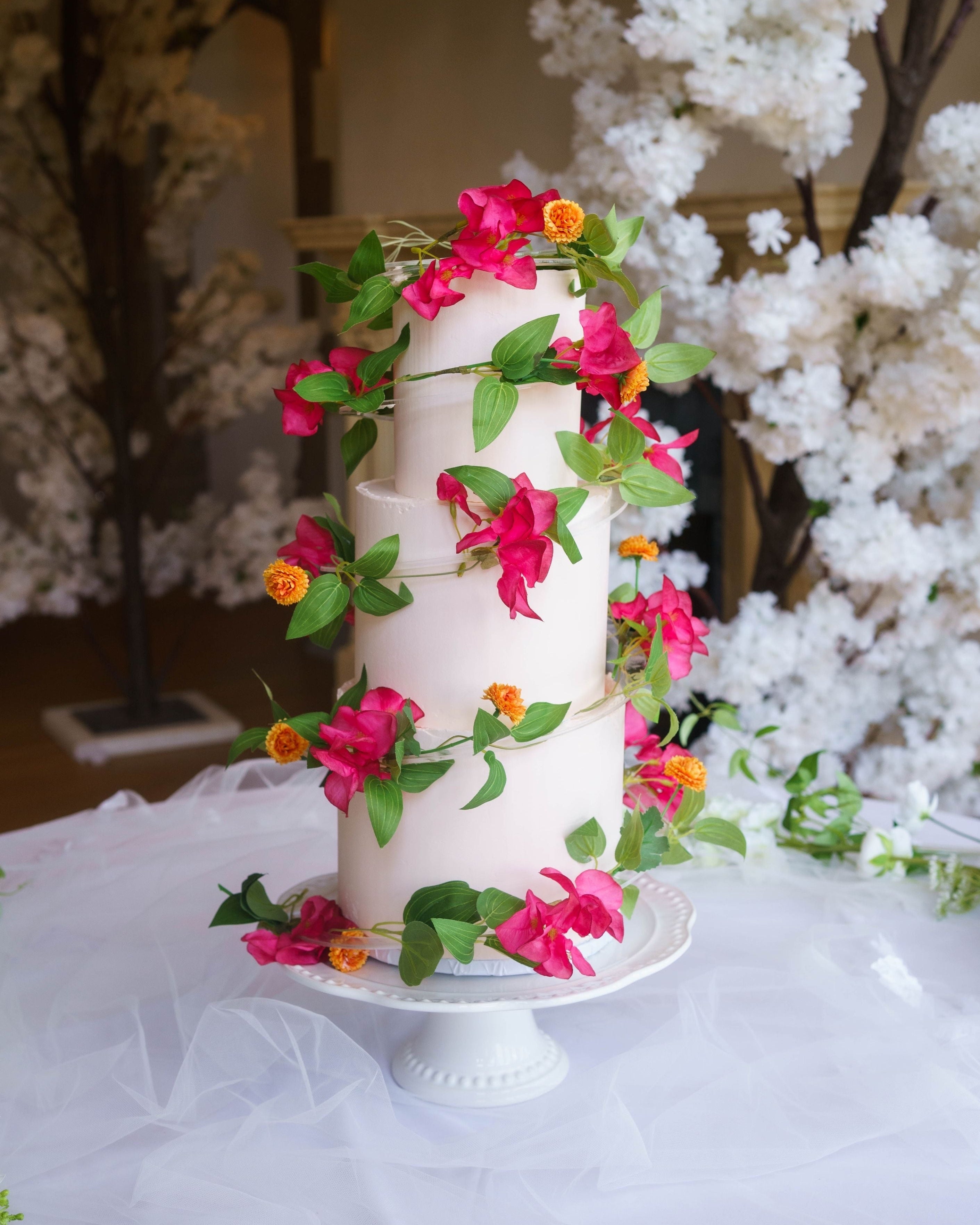 Cake Spiral™ - Acrylic Wrap for Tiered Cakes - Prop Options