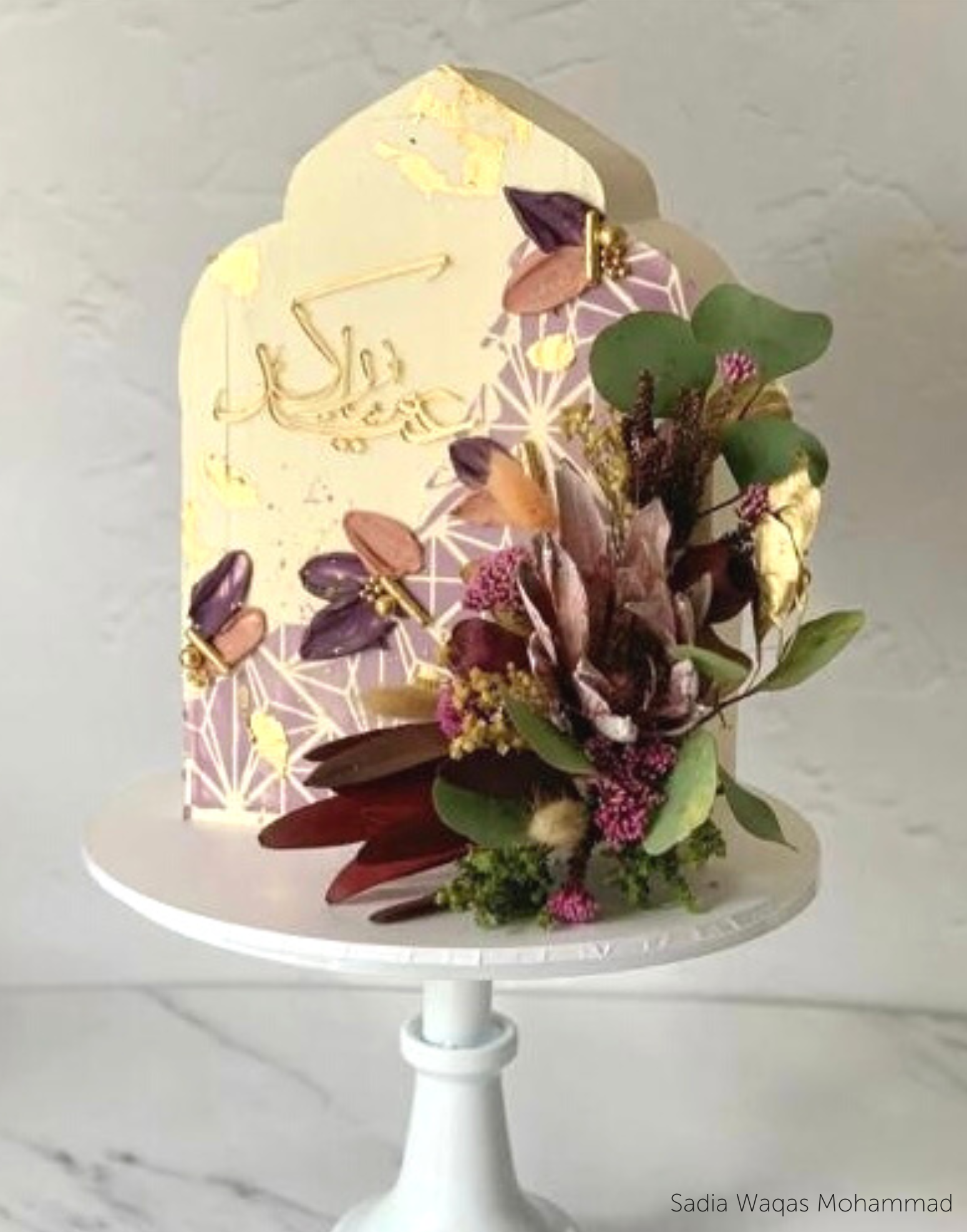 Original Trefoil Arch Cake Guides - Prop Options