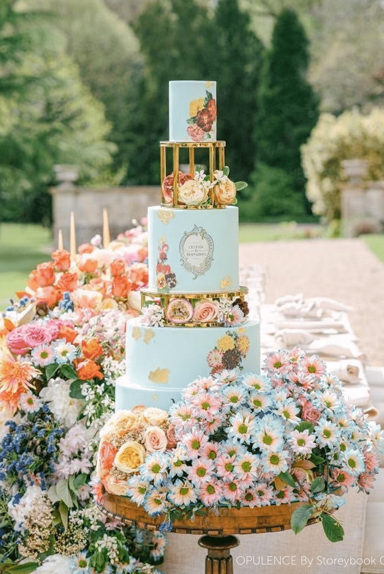 PropBundles - Set of Two - 6" & 10" Round Metallic Cake Separators and Stands - Prop Options