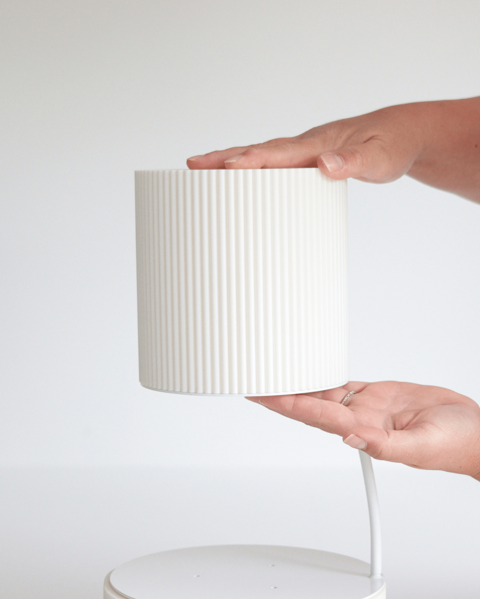 Round Reeded Cake Separator - Prop Options