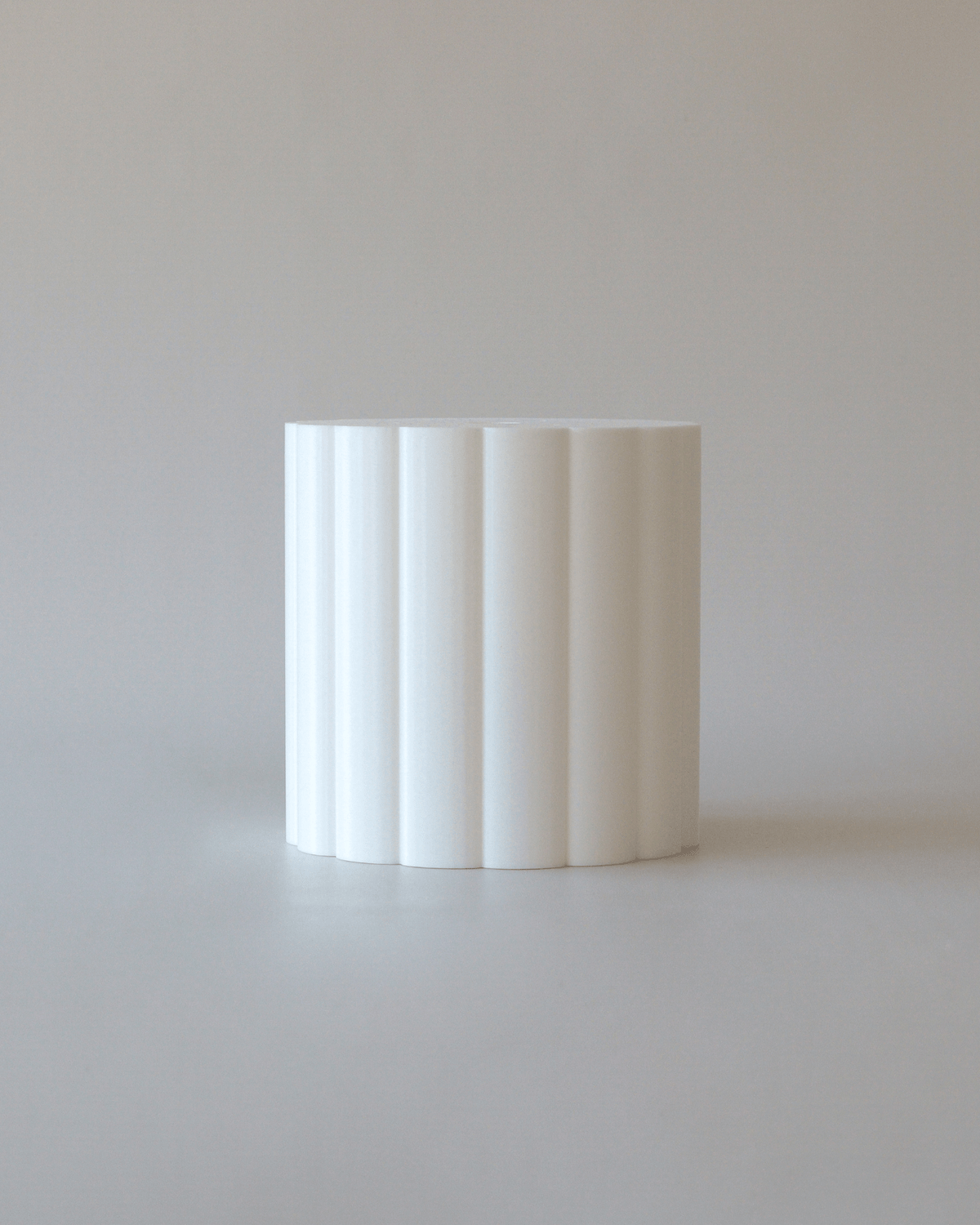 Round Scalloped Cake Separator - Prop Options