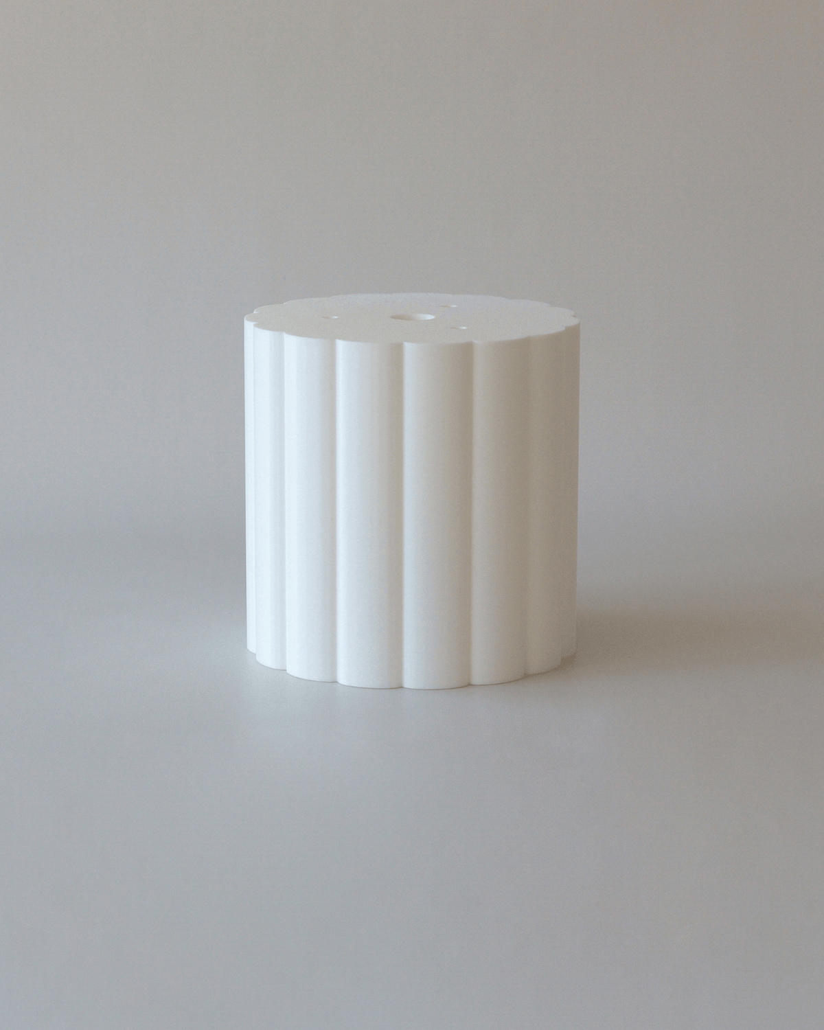 Round Scalloped Cake Separator - Prop Options