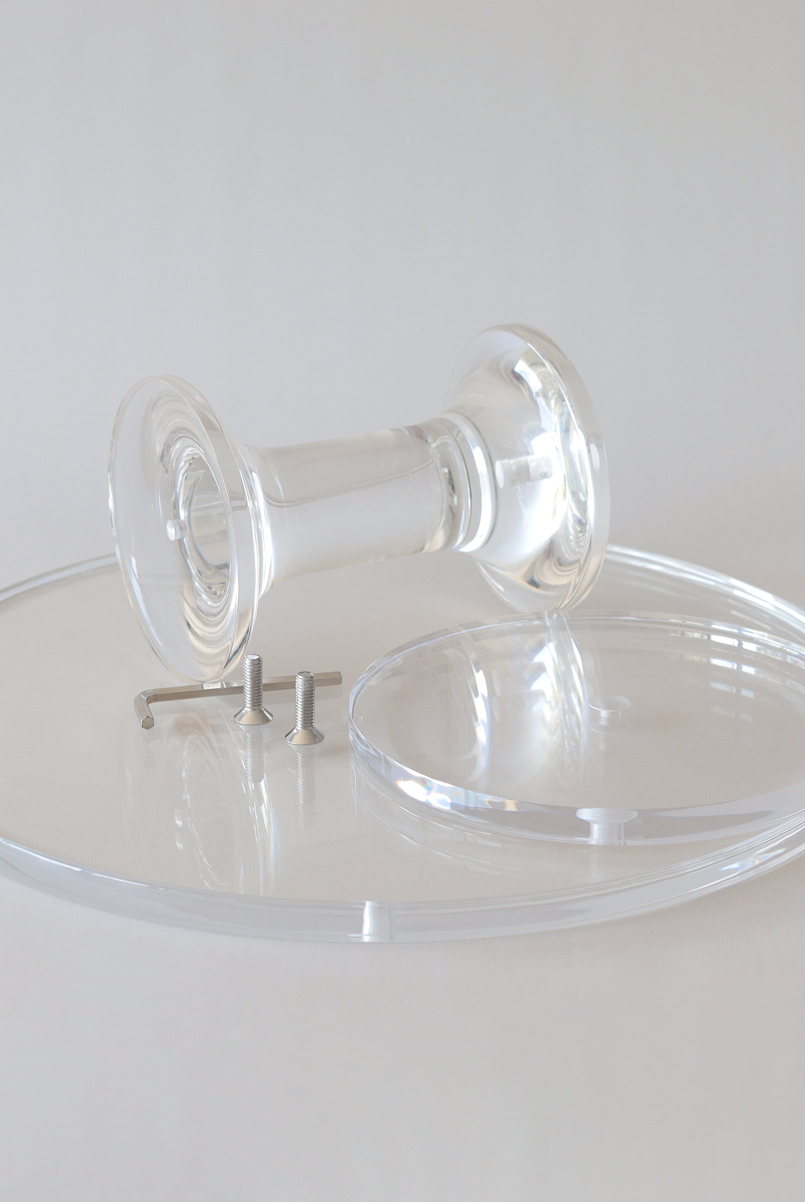 Ultra - polished Acrylic Pedestal Cake Stand - Prop Options