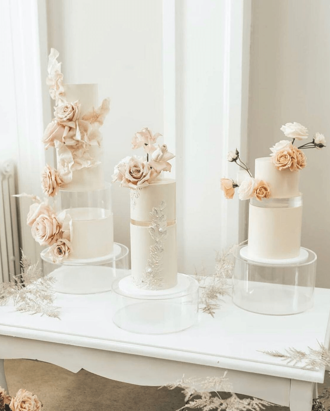 PropBundles - Round Acrylic Fillable Clear Tiers - Prop Options