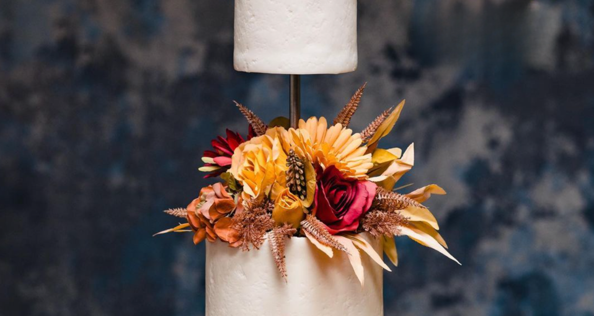 Autumn Wedding Cakes: Choosing Colour and Material Beyond the Leaves