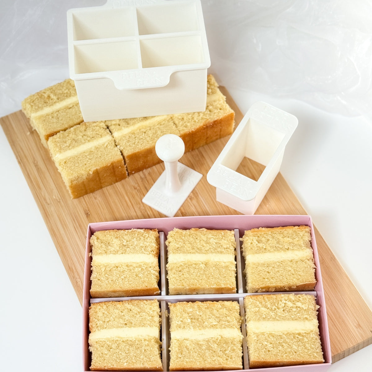 Exclusive Custom Curved Cutters with Créme De La Cakes | Prop Options