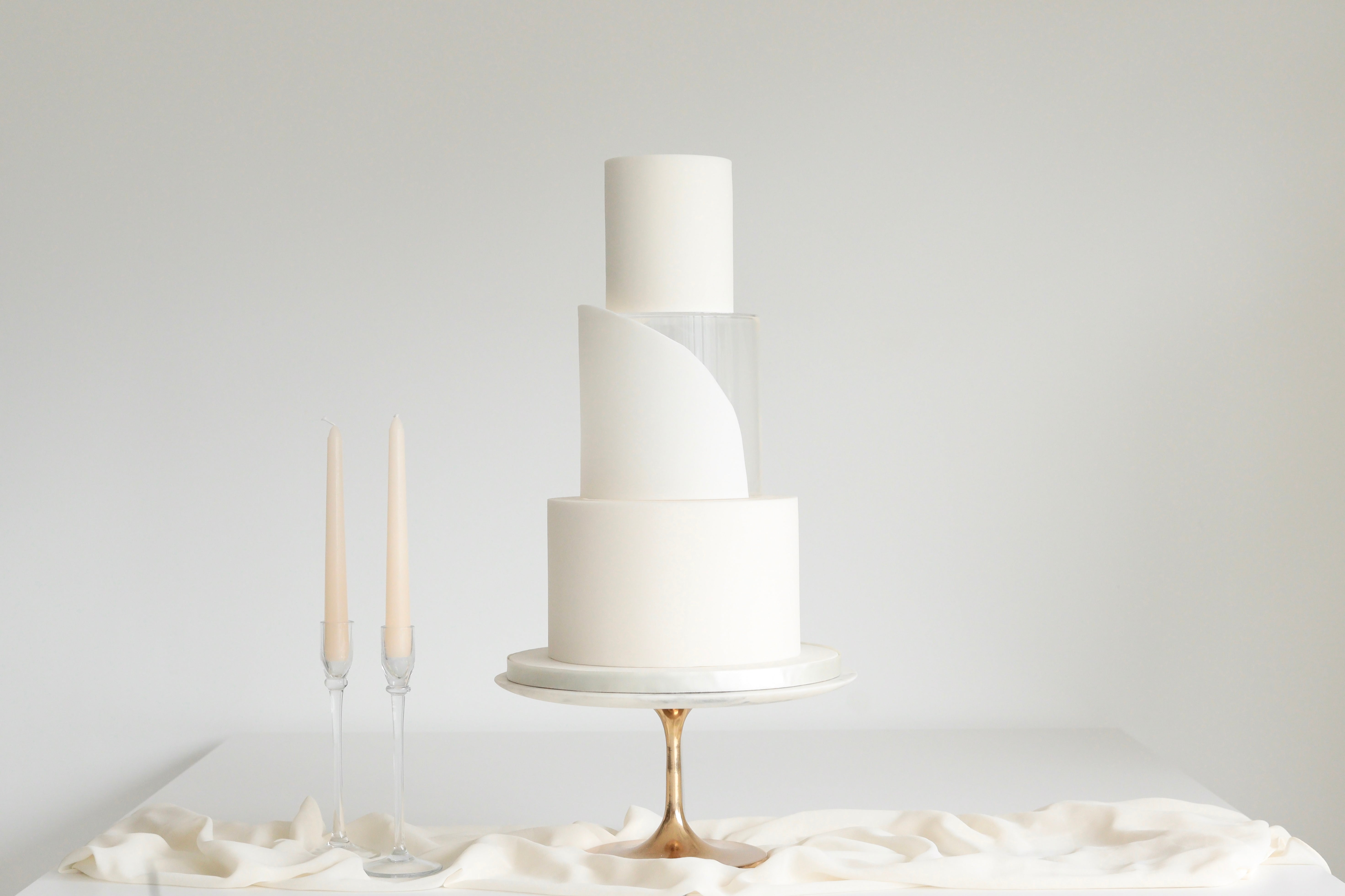 Round Acrylic Fillable Clear Tiers - Prop Options