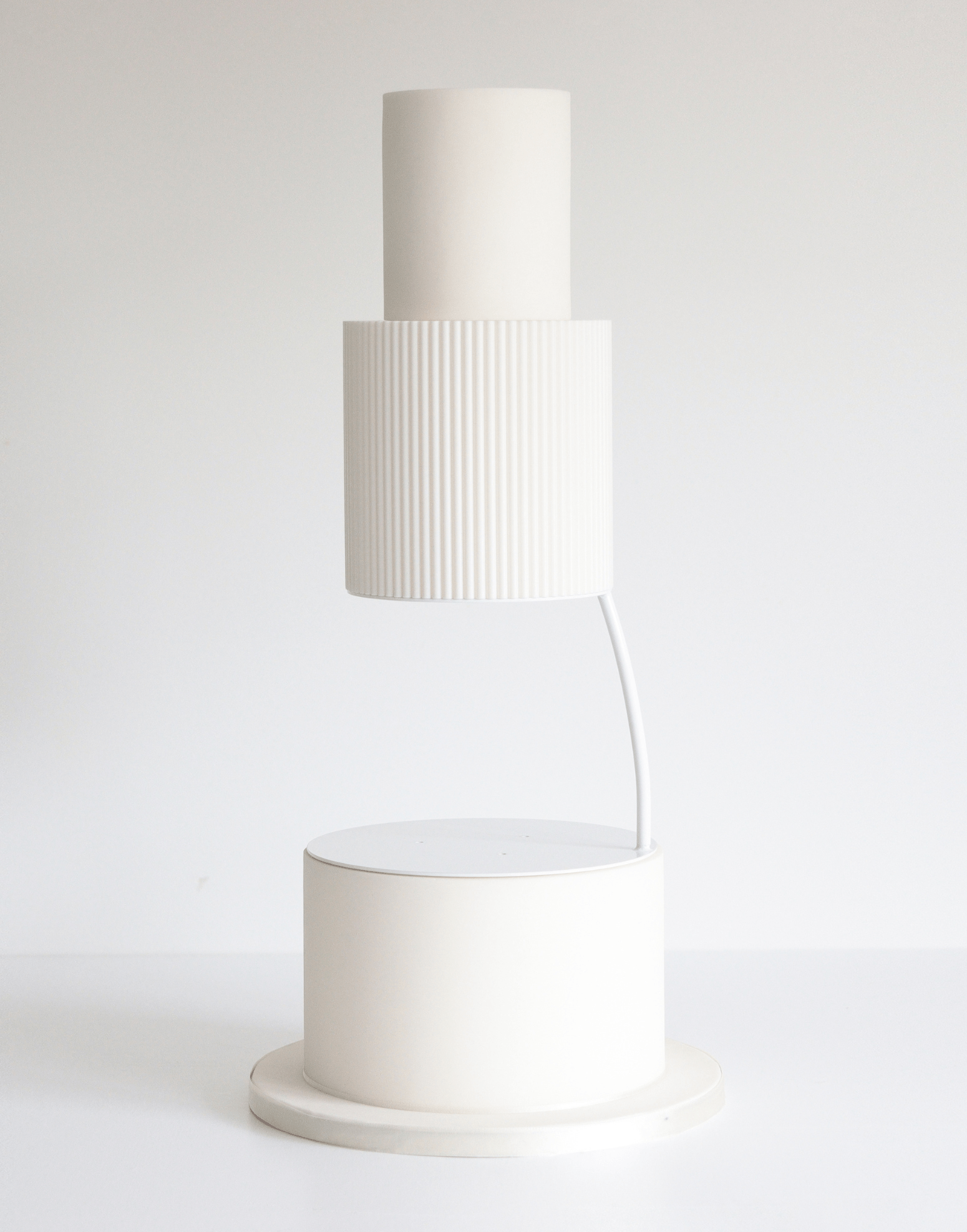 Round Reeded Cake Separator - Prop Options